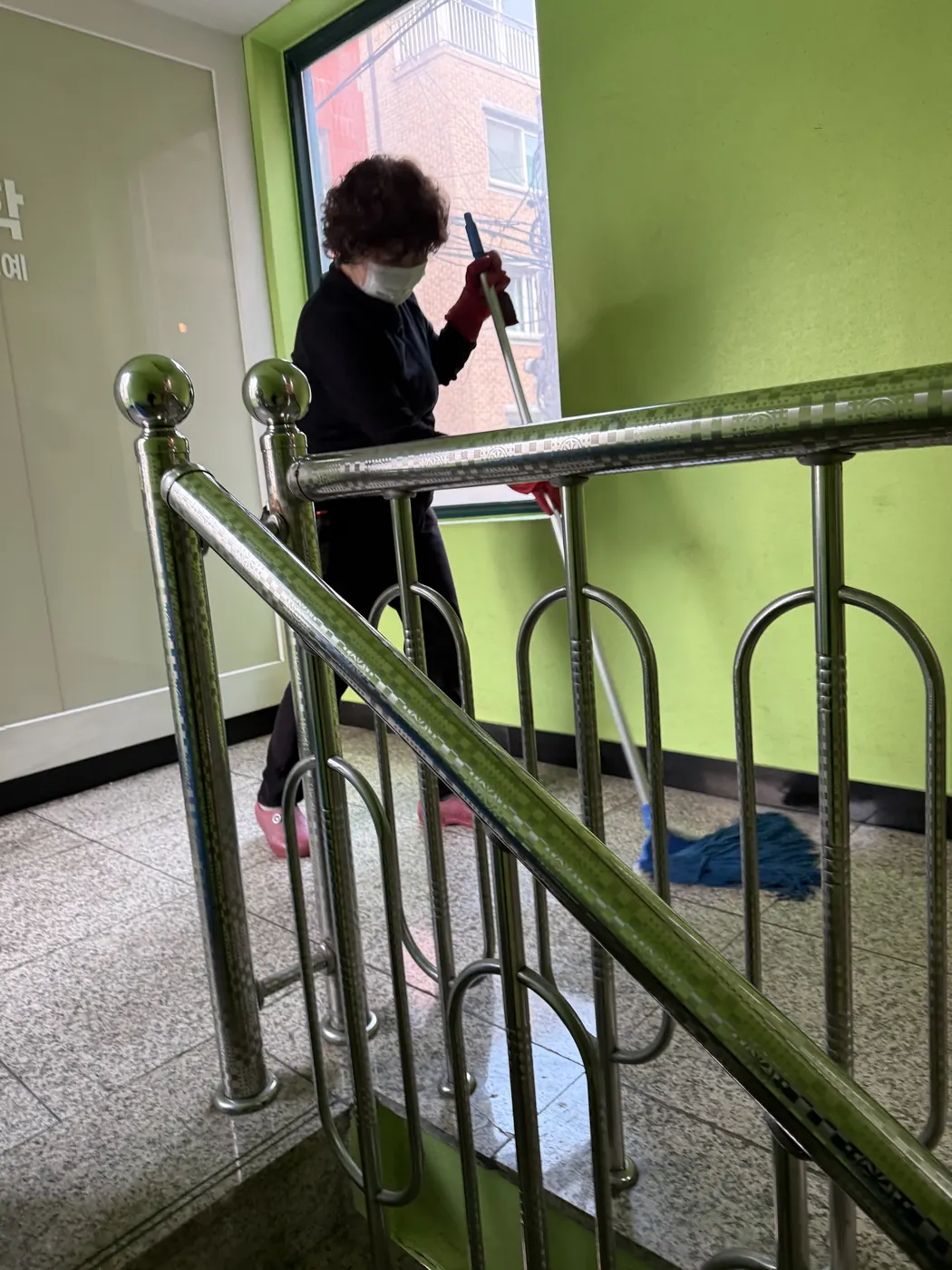 작업 진행 — 완도군 학원청소 현장