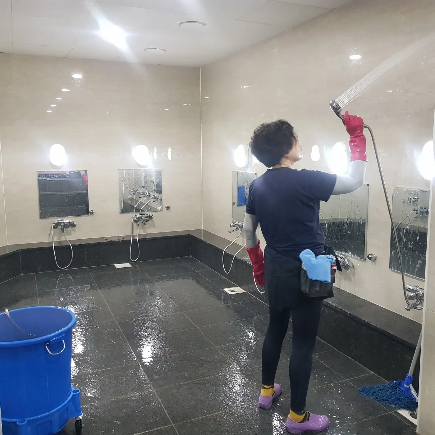 고압 세척 — 무안군 목욕탕청소 현장