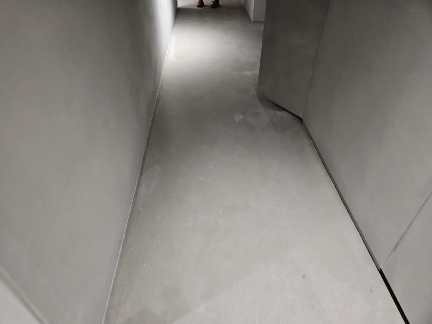 바닥 마감 상태 — 대룡동 카페청소 현장