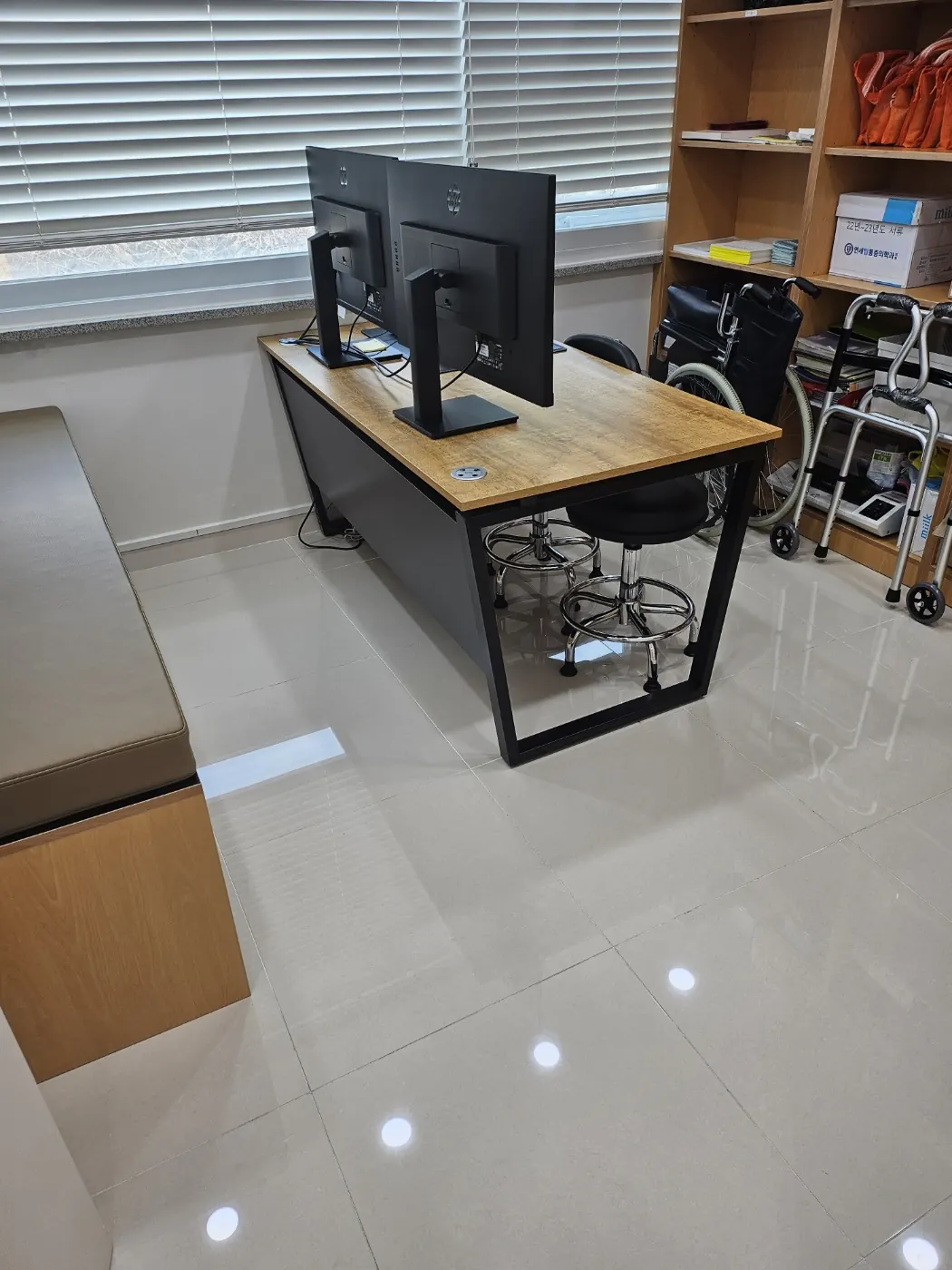 진료·처치 공간 — 덕암동 병원청소 현장