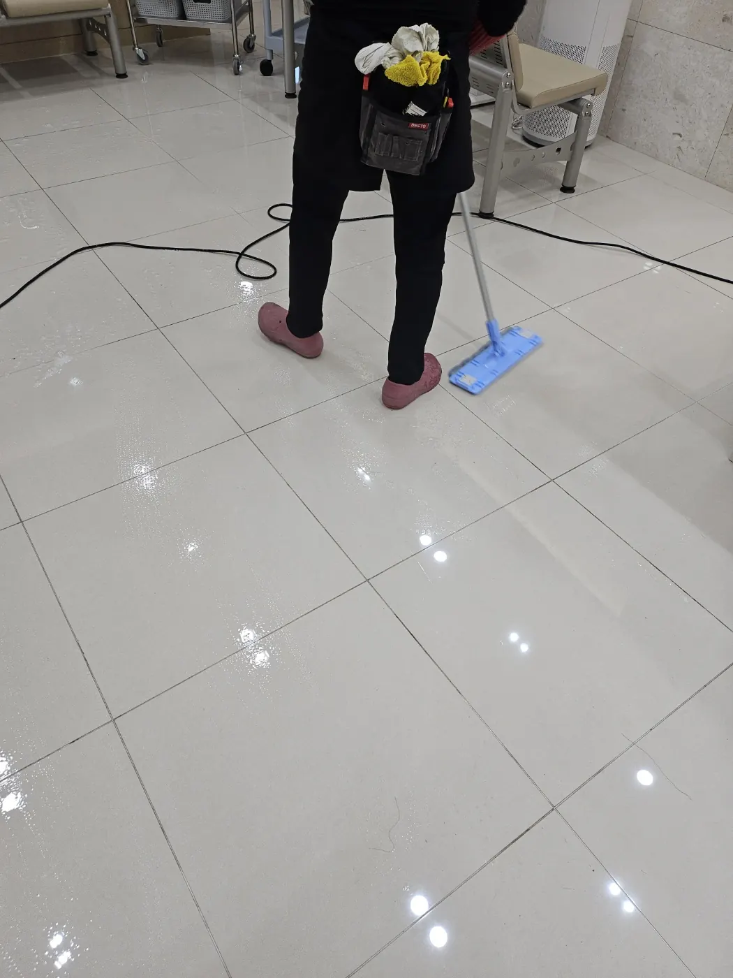 세정 진행 — 광양시 병원청소 현장