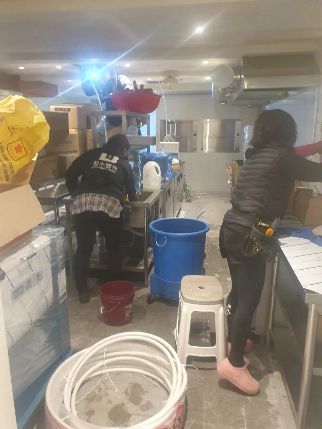 세정 진행 — 담양군 식당청소 현장
