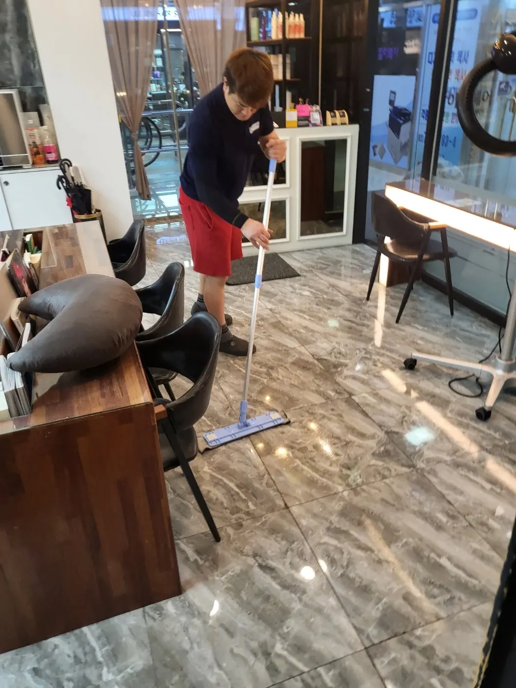 작업 진행 — 무안읍 미용실청소 현장