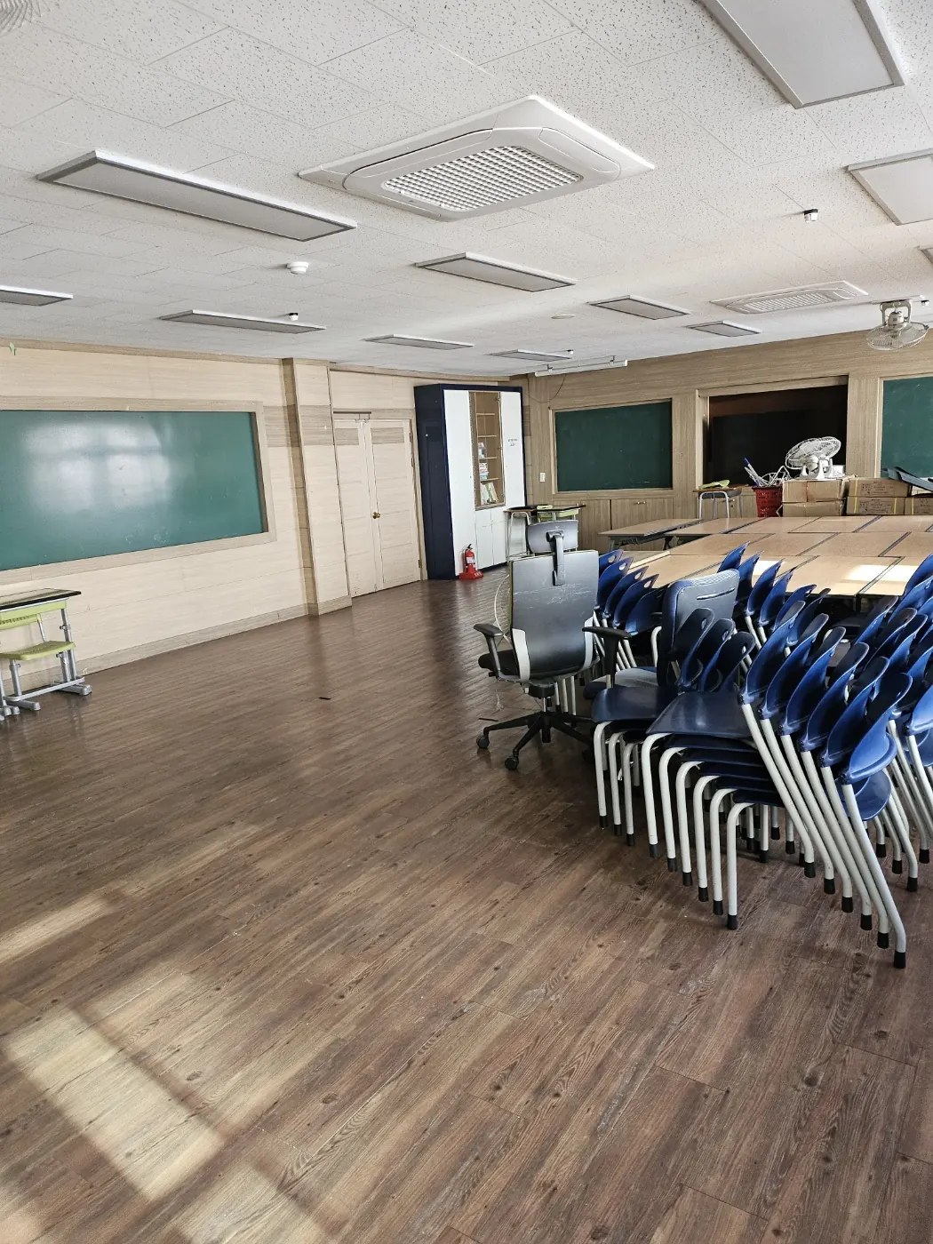 순천시 학교청소 시공 현장 — 교실 정리