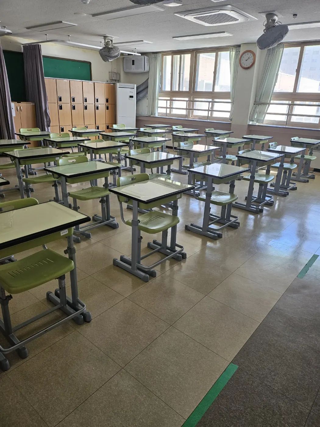 구례군 학교청소 시공 현장 — 교실 마감