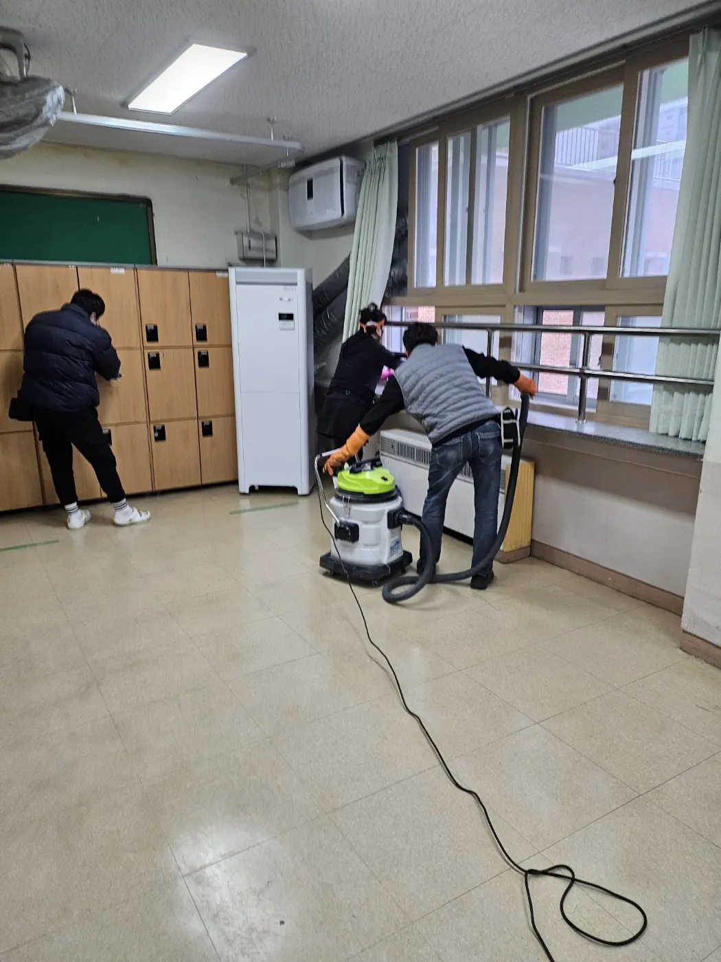 세정 진행 — 도화면 학교청소 현장