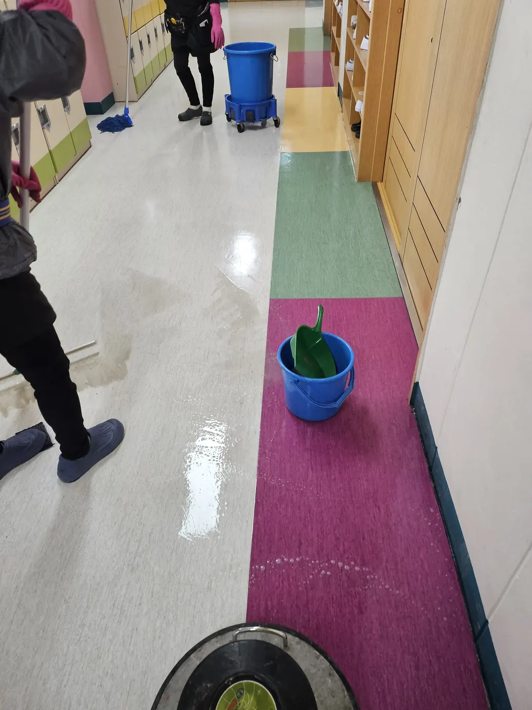 세정 진행 — 목포시 학교청소 현장